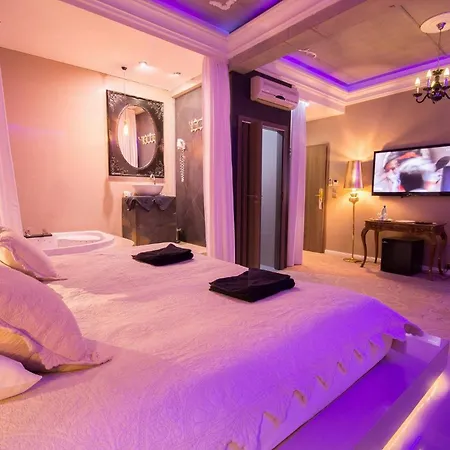 Ramka & Restaurant & Wine Bar Aparthotel