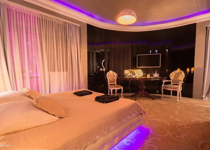 Ramka & Restaurant & Wine Bar 3* Познань