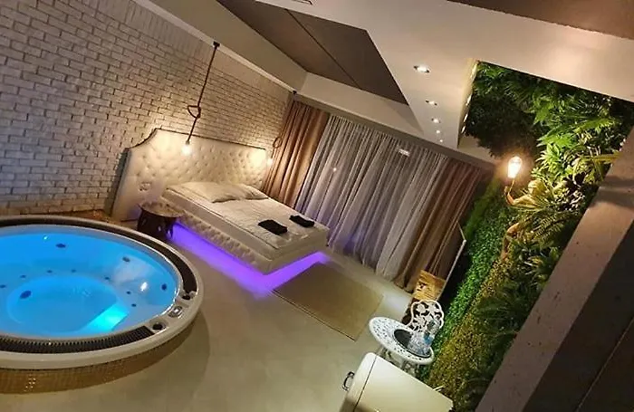 Апарт-отель Ramka & Restaurant & Wine Bar 3*