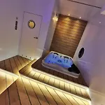 Ramka & Restaurant & Wine Bar Lejlighedshotel Poznań