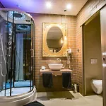 Ramka & Restaurant & Wine Bar 3*