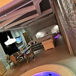 Lejlighedshotel Ramka & Restaurant & Wine Bar Poznań