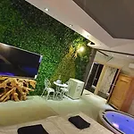 Ramka & Restaurant & Wine Bar Lejlighedshotel Poznań