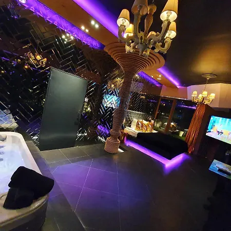 公寓式酒店 Ramka & Restaurant & Wine Bar
