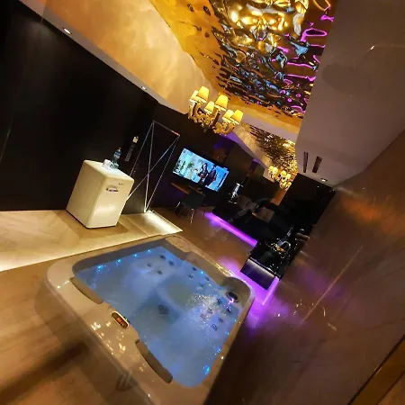 Ramka & Restaurant & Wine Bar 3*