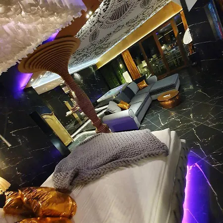 Ramka&restaurant&wine Bar 3* Posen