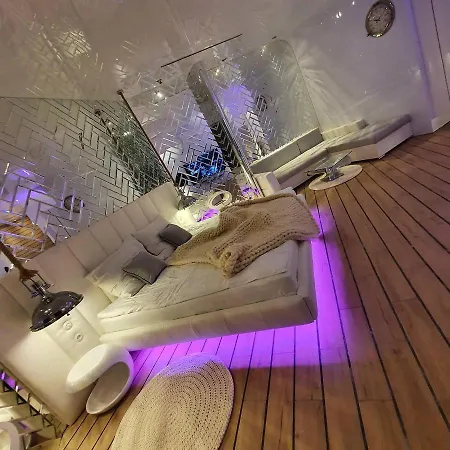 Ramka & Restaurant & Wine Bar Apartmanhotel 3*