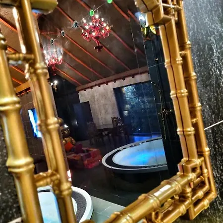 Ramka & Restaurant & Wine Bar 公寓式酒店 波兹南