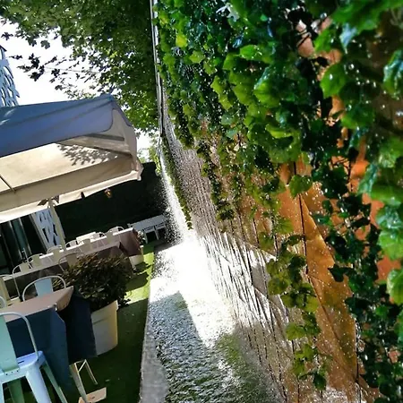 公寓式酒店 Ramka & Restaurant & Wine Bar 3*
