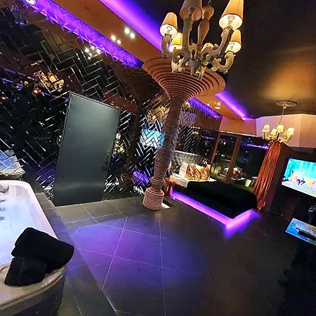 Apartmanhotel Ramka & Restaurant & Wine Bar