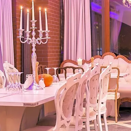 Ramka & Restaurant & Wine Bar Apartmanhotel