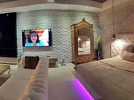 Ramka & Restaurant & Wine Bar Apartmanhotel