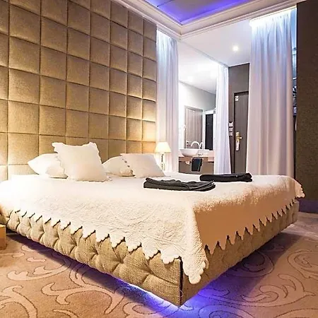 Ramka & Restaurant & Wine Bar Apartmanhotel 3*