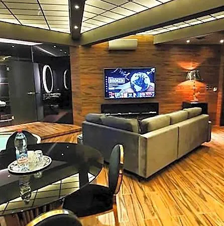 Апарт-готель Ramka & Restaurant & Wine Bar