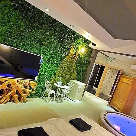 Ramka & Restaurant & Wine Bar 3*