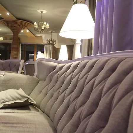 Ramka & Restaurant & Wine Bar 3*