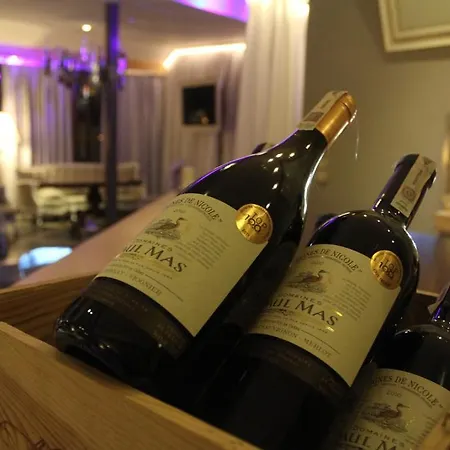 公寓式酒店 Ramka & Restaurant & Wine Bar 3*