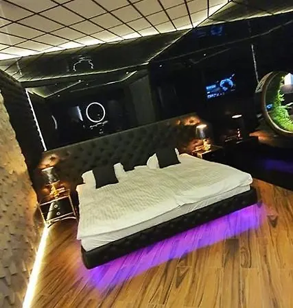 Ramka & Restaurant & Wine Bar Apartmanhotel
