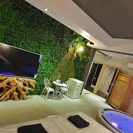 Ramka & Restaurant & Wine Bar Apartmanhotel Poznań
