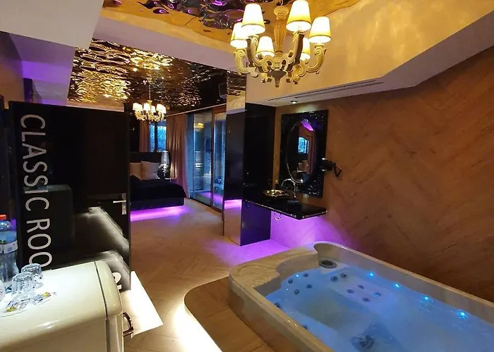 Aparthotel Hotel Ramka & Restaurant & Wine Bar Poznan