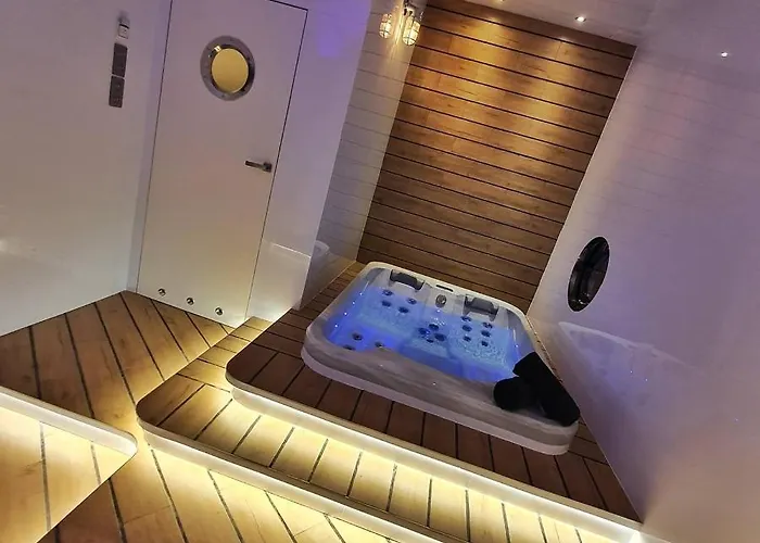 Ramka & Restaurant & Wine Bar מלון דירות פוזנן