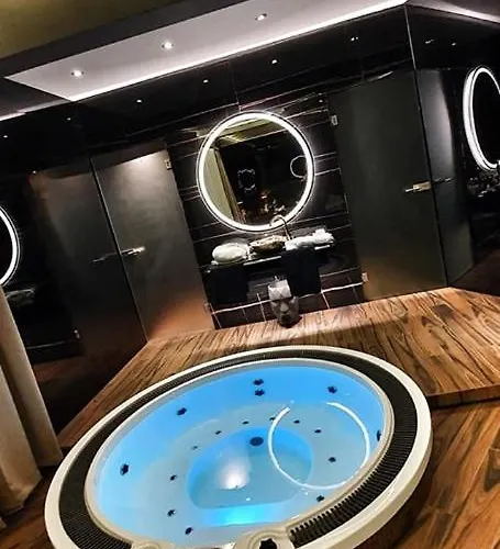 Ramka & Restaurant & Wine Bar מלון דירות פוזנן