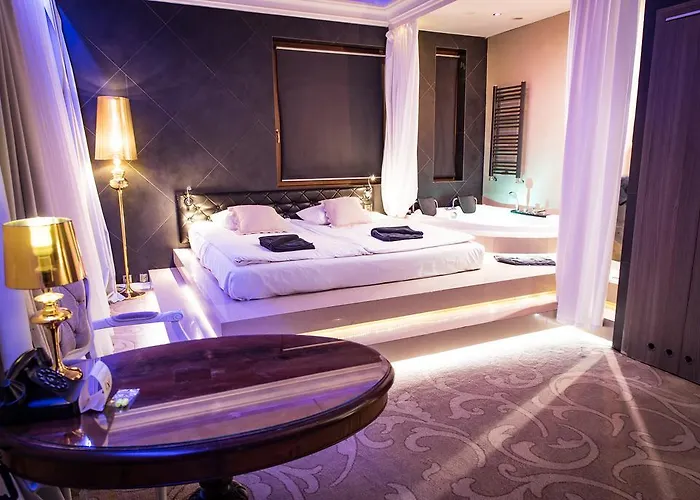 Ramka & Restaurant & Wine Bar 3* פוזנן