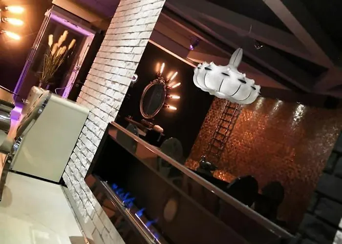 מלון דירות Ramka & Restaurant & Wine Bar 3*