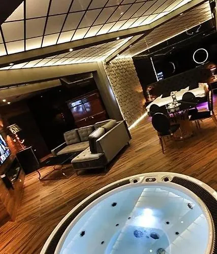 Ramka & Restaurant & Wine Bar פוזנן