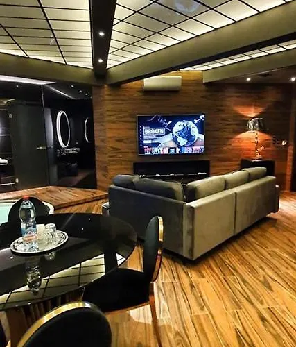 Hotel Ramka & Restaurant & Wine Bar